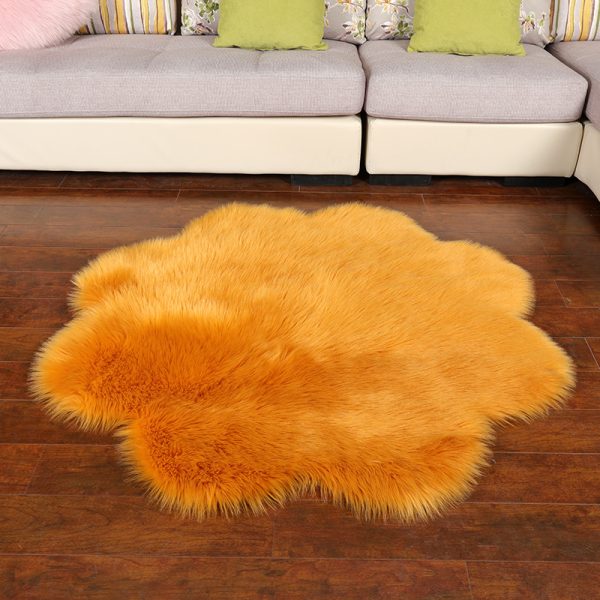 Plush Plum Blossom Shape Faux Cashmere Living Room Rug