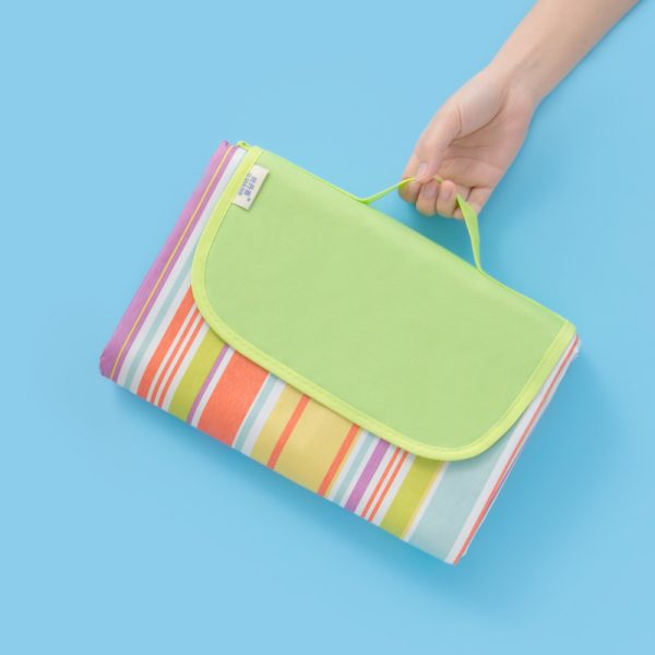 Ins style spring outing portable thickened waterproof and moisture-proof picnic mat