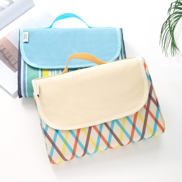 Ins style spring outing portable thickened waterproof and moisture-proof picnic mat