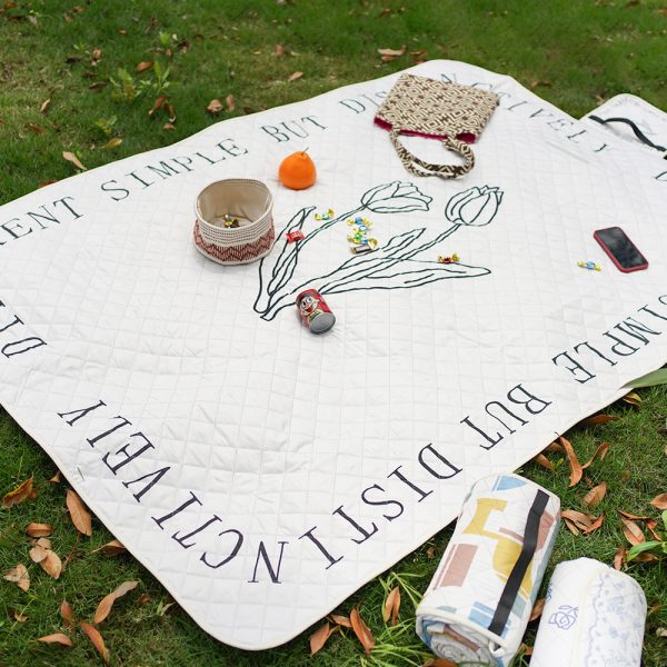 Simple rectangular line park picnic mat