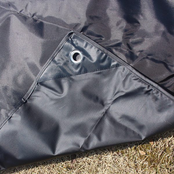 Black moisture-proof and wear-resistant Oxford cloth picnic mat