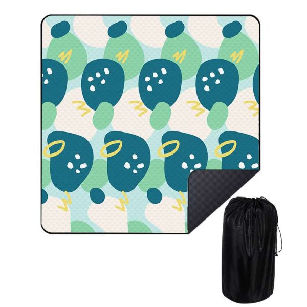 3-layer design thickened waterproof camping mat that does not stick to grass