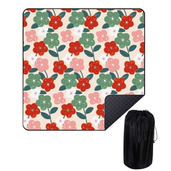 3-layer design thickened waterproof camping mat that does not stick to grass