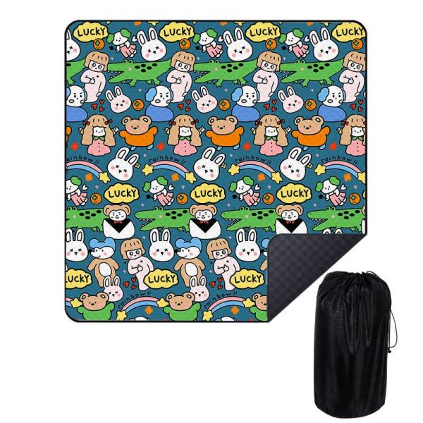 3-layer design thickened waterproof camping mat that does not stick to grass
