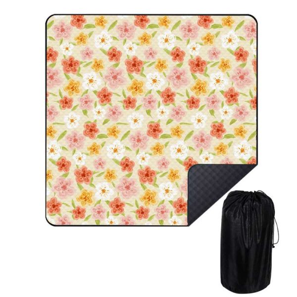3-layer design thickened waterproof camping mat that does not stick to grass