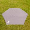 Oversized, lightweight Oxford hexagonal floor cloth is waterproof and wear-resistant