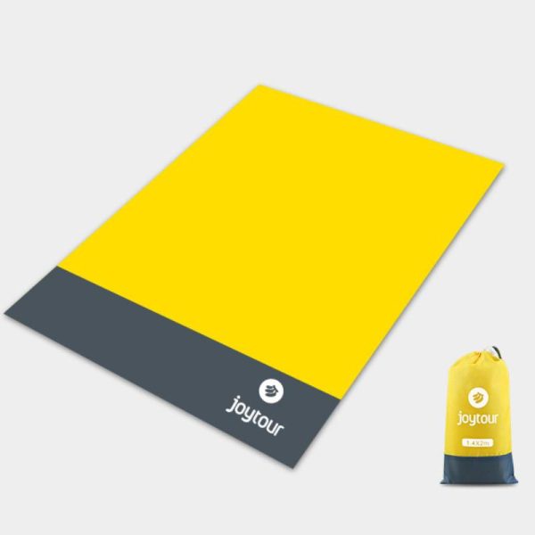 Light weight, small size, waterproof, compact and portable picnic mat