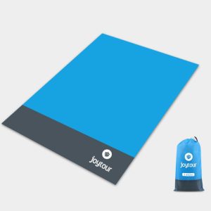Light weight, small size, waterproof, compact and portable picnic mat