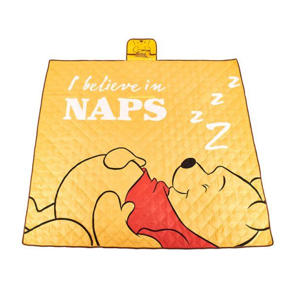 Winnie the Pooh high-density Oxford cloth moisture-proof portable beach mat picnic mat