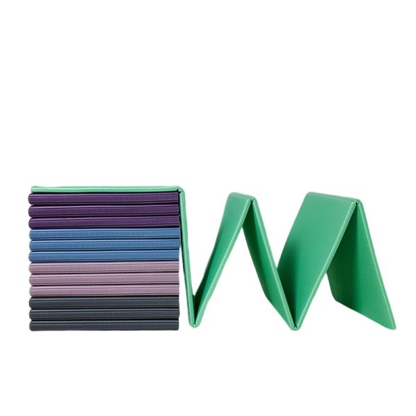 6mm thickened TPE material, easy to store and non-curling yoga mat